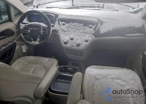 2021 Chrysler Voyager Lxi из США, поврежденный, VIN 2C4RC1DG9MR532676